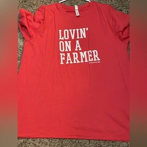 GUC bella canvas “lovin on a farmer” T-shirt size XL